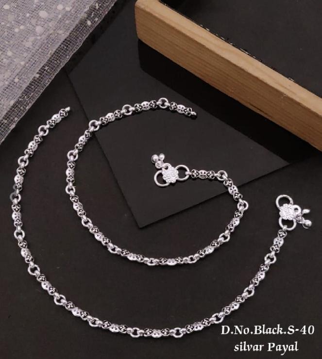 Silver Black-Beaded Payal