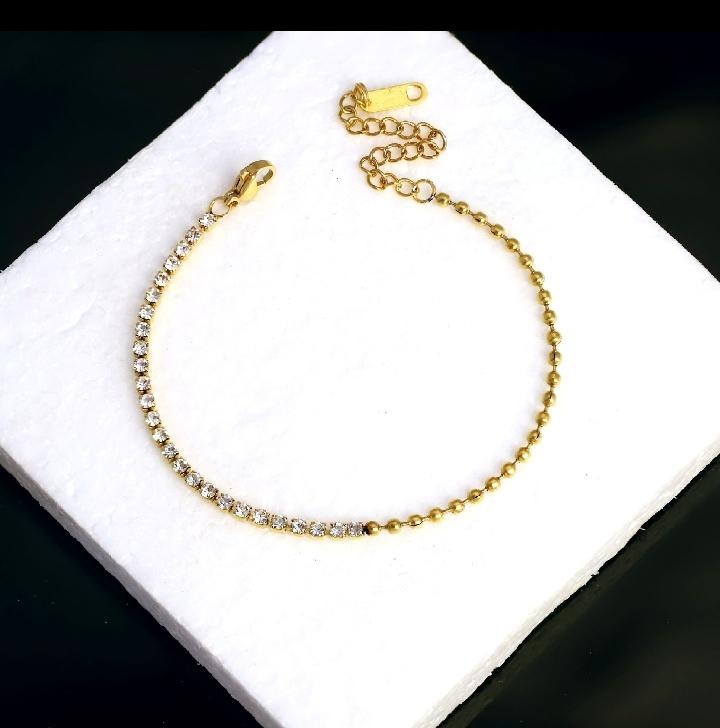 Mélange Half-Tennis Gold Bead Bracelet