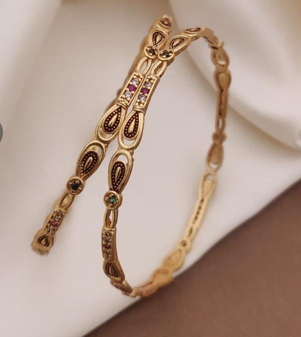 Nawabi Enamel Gold Kada