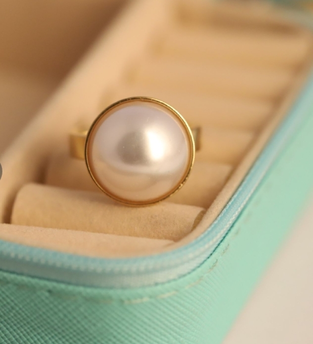 Mabé Pearl Ring